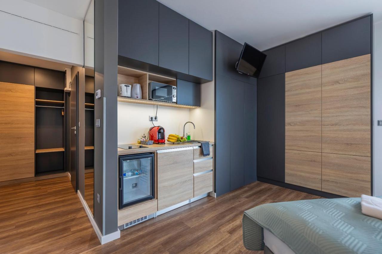 Amade Apartmanok 1 Gyor Exterior photo